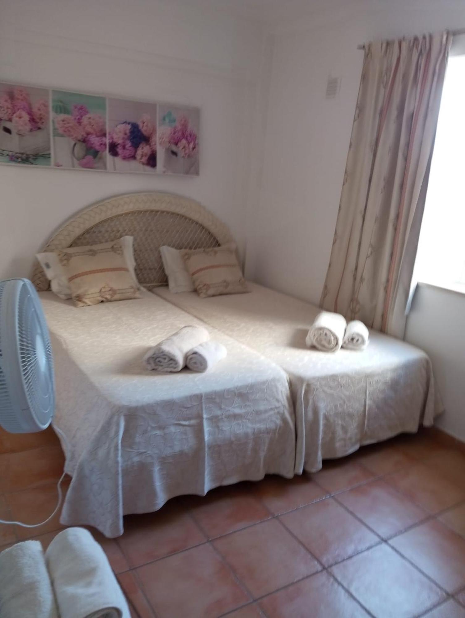 Aparts 8 T1 E T0 Lagos Extérieur photo